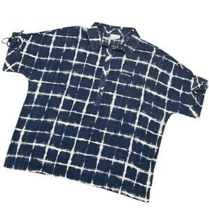 Columbia Women’s Blue and White Button Down Shirt Size Large EUC